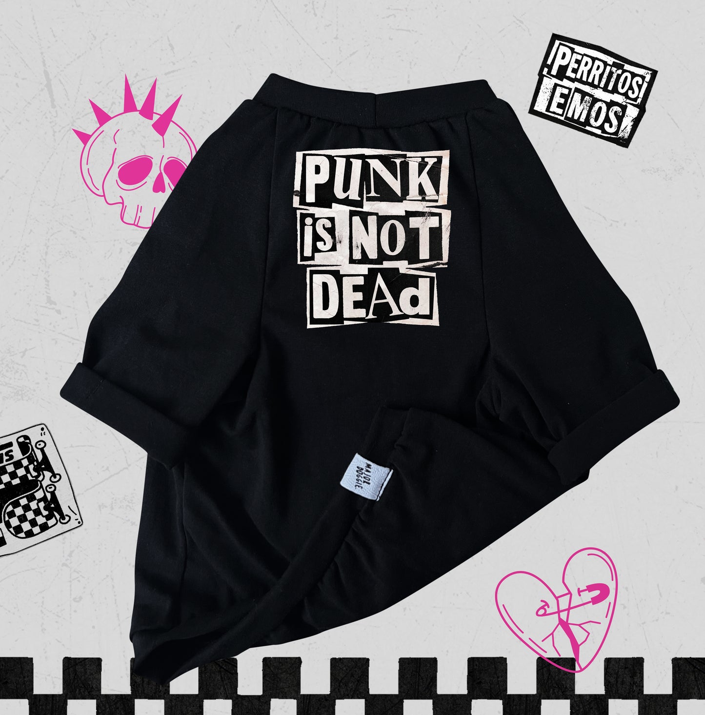 Punk is not dead | Basic Tee