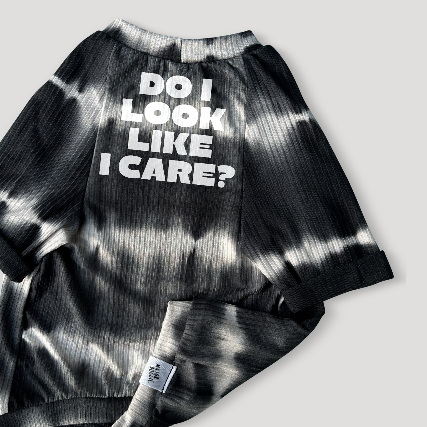 Do I Look Like I Care? | Lightweight Tee