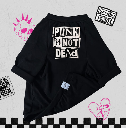 Punk is not dead | Basic Tee